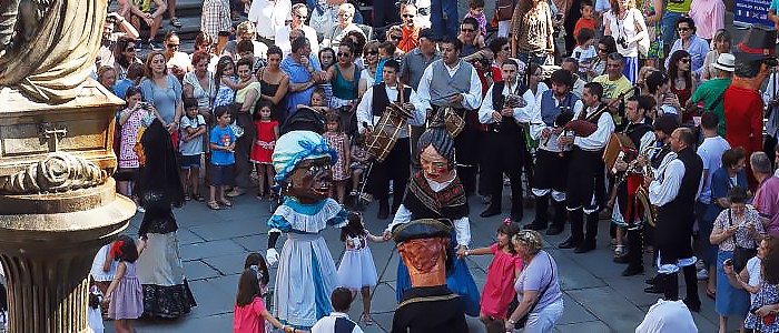 feast of st james cabezudos parade